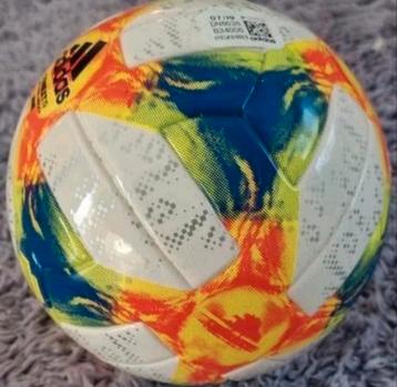 Adidas Voetbal mini - Nieuwstaat! beschikbaar voor biedingen
