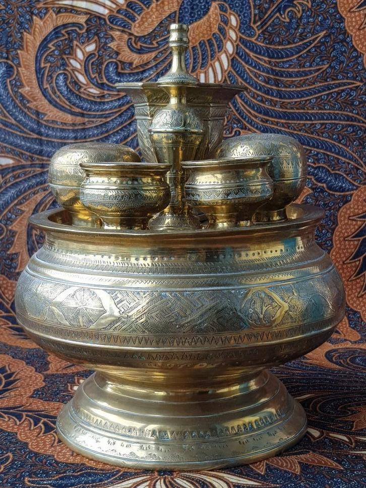 Prachtige complete antieke sirih set uit Bali van koper., Antiek en Kunst, Kunst | Niet-Westerse kunst, Ophalen of Verzenden