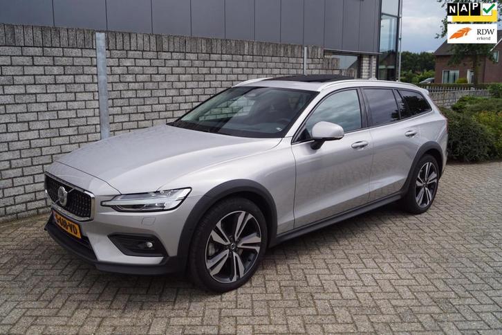 Volvo V60 Cross Country 2.0 B5 AWD Ultimate 250PK Autom Pano, Auto's, Volvo, Bedrijf, Te koop, V60, 4x4, ABS, Achteruitrijcamera