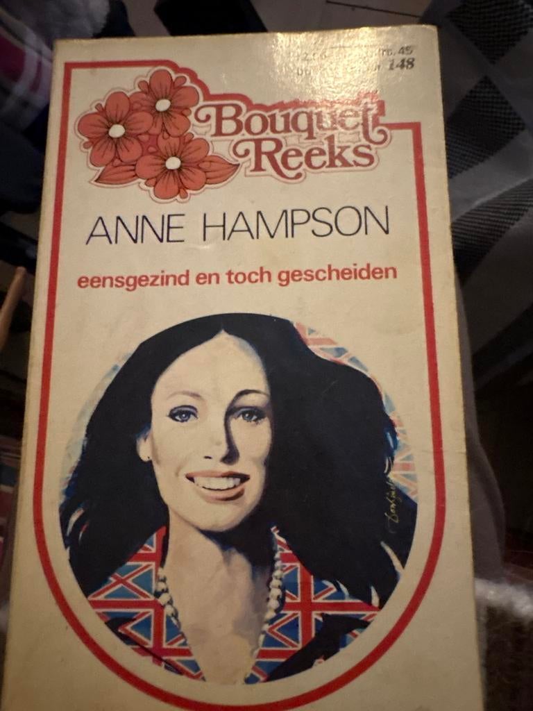 Anne Hampson - Eensgezind en toch gescheiden, Ophalen of Verzenden, Gelezen, Nederland
