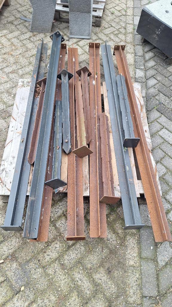 7 Staanders voor tuinpanelen van adezz, Tuin en Terras, Tuinschermen, Gebruikt, IJzer, 150 tot 200 cm, 200 cm of meer, Ophalen
