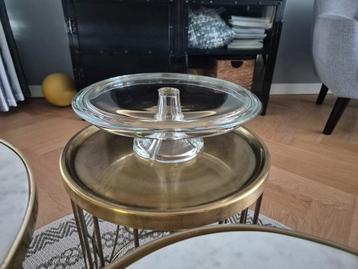 Serveer plateau glas beschikbaar voor biedingen