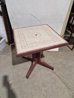 Grosfillex tafel 70x70cm 3 st rood en 11 st blauw, Ophalen, Gebruikt