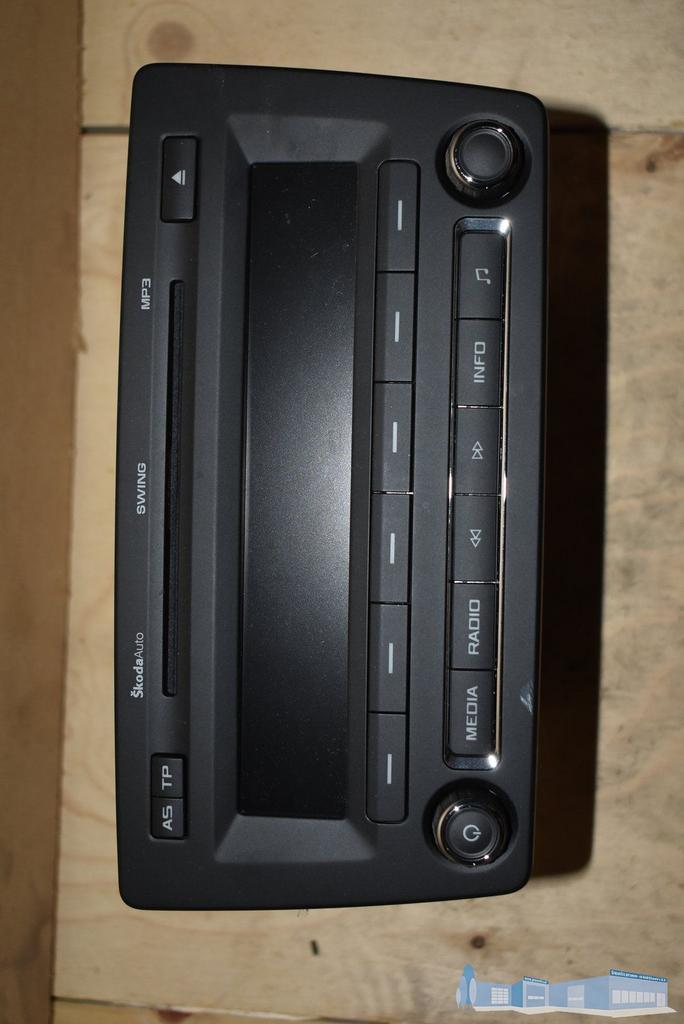 auto radio skoda octavia, Auto diversen, Autoradio's, Nieuw, Ophalen of Verzenden