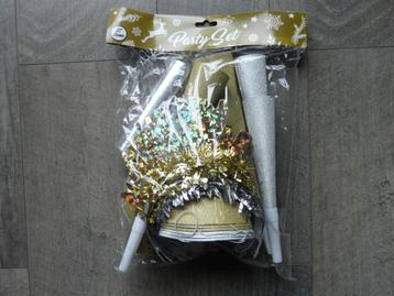 Happy new year party set (27 items) beschikbaar voor biedingen