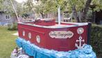Optocht loopgroep vissersbootje, Ophalen, Zo goed als nieuw