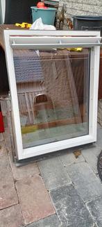 Velux dakraam GGL M04, Doe-het-zelf en Verbouw, Kozijnen en Schuifpuien, Gebruikt, Raamkozijn, 75 tot 150 cm, Hout