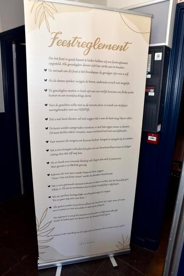 Feestreglement Roll-up Banne beschikbaar voor biedingen