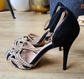 ZARA - Sandalen maat 39 beschikbaar voor biedingen