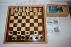 schaak en dambord en schaakstukken en damstenen, Hobby en Vrije tijd, Gezelschapsspellen | Bordspellen, Een of twee spelers, Ophalen
