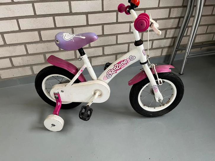 Kinderfietsje 12 inch met zijwielen en gebruikssporen, Fietsen en Brommers, Fietsen | Kinderfietsjes, Gebruikt, Minder dan 16 inch
