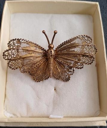 antieke zilver vergulde broche vlinder filigrain

 beschikbaar voor biedingen