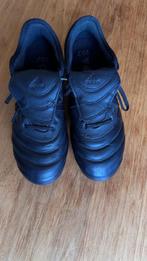 Adidas voetbalschoenen 40 leer, Schoenen, Nieuw, Maat M, Ophalen of Verzenden