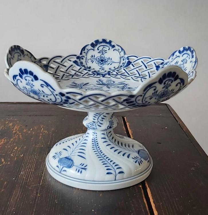MEISSEN ANTIEKE taart/hapjes schaal OP VOET, Antiek en Kunst, Antiek | Schalen, Ophalen of Verzenden