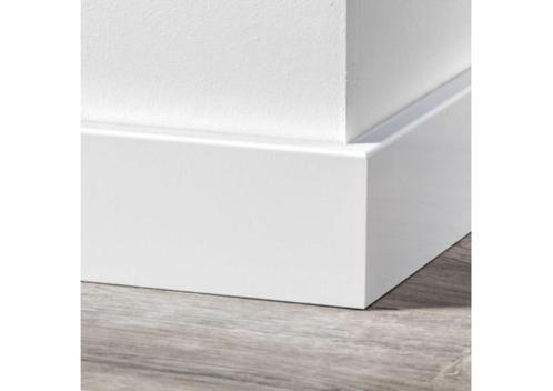 Op voorraad witte/zwarte MDF plinten 7/9/12 cm hoog, Doe-het-zelf en Verbouw, Plinten en Afwerking, Nieuw, Plinten, Mdf, 200 tot 250 cm