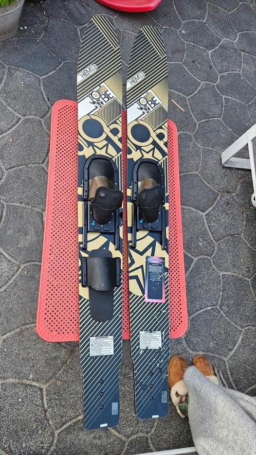JOBE Hemi 65 inch waterski set. Met kleine gebruikssporen, Watersport en Boten, Waterski's, Zo goed als nieuw, Waterski's, 130 tot 160 cm