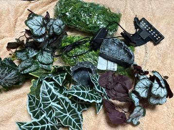 Terrarium spullen nep planten led verlichting voerbakjes beschikbaar voor biedingen