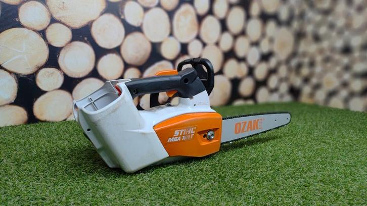 ZEER NETTE Stihl MSA 161 Accu Tophendel Kettingzaag - BODY, Tuin en Terras, Hand-tuingereedschap, Zo goed als nieuw, Overige soorten