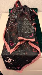 Mooie Sjaal - Opruiming!, Kleding | Dames, Hoeden en Petten, Ophalen of Verzenden, Zo goed als nieuw, One size fits all