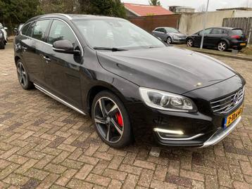 Volvo V60 2.4 D6 AWD PL.I R-D.  R design