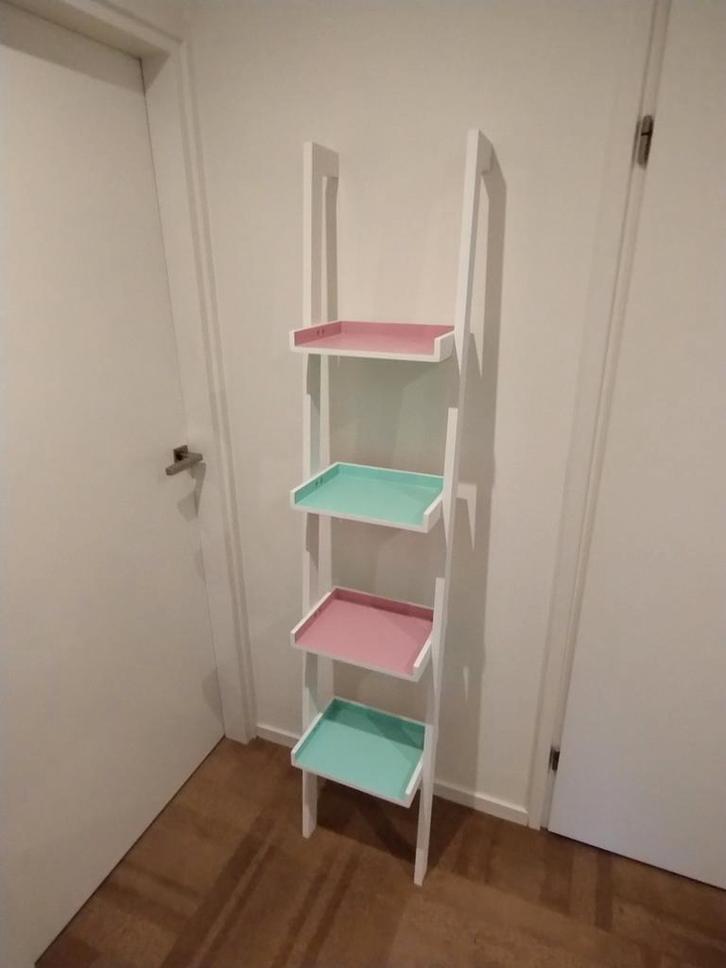 Leuke decoratieve ladder kast, Huis en Inrichting, Kasten | Stellingkasten, Gebruikt, Ophalen