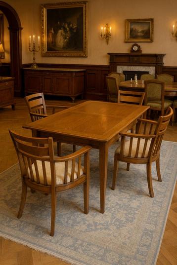 Eettafel met 4stoelen kersenhout Direct/Leverbaar/Enschede beschikbaar voor biedingen