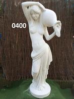 Vrouw leeg de kruik., Tuin en Terras, Ophalen, Nieuw, Beton, Mensenbeeld