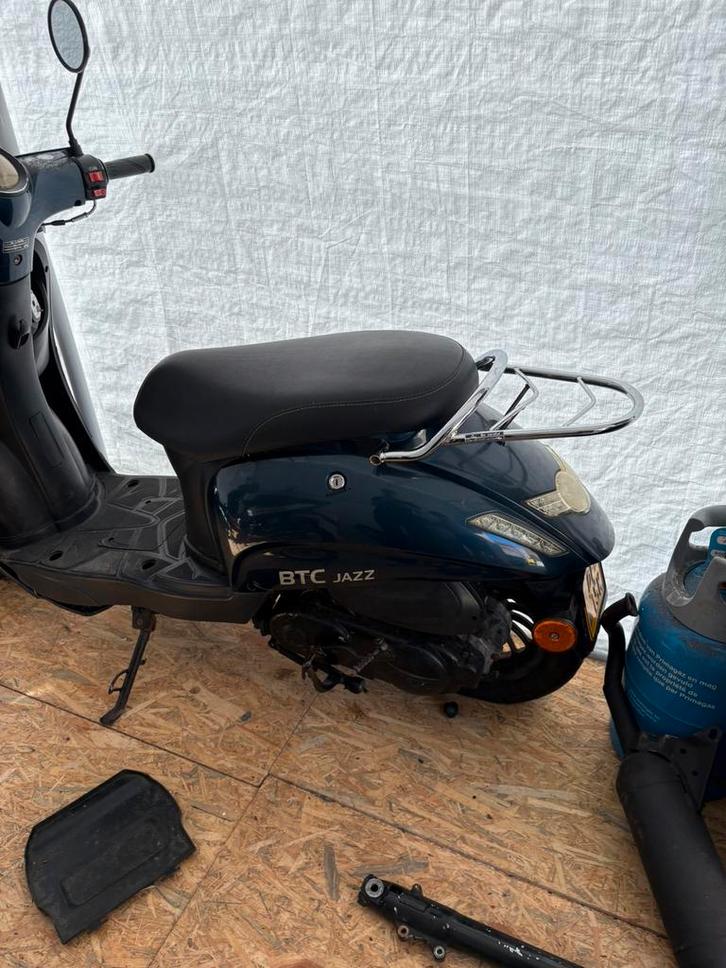 Loop of sloop scooter met kenteken, Fietsen en Brommers, Brommeronderdelen | Scooters, Gebruikt, Overige merken, Overige typen