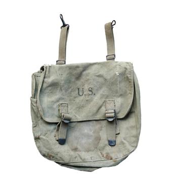 WWII US Musette Bag Named beschikbaar voor biedingen