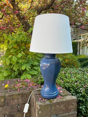 Vintage lamp blauw met lampenkap - zgan beschikbaar voor biedingen
