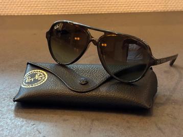 Rayban 4125 top  beschikbaar voor biedingen
