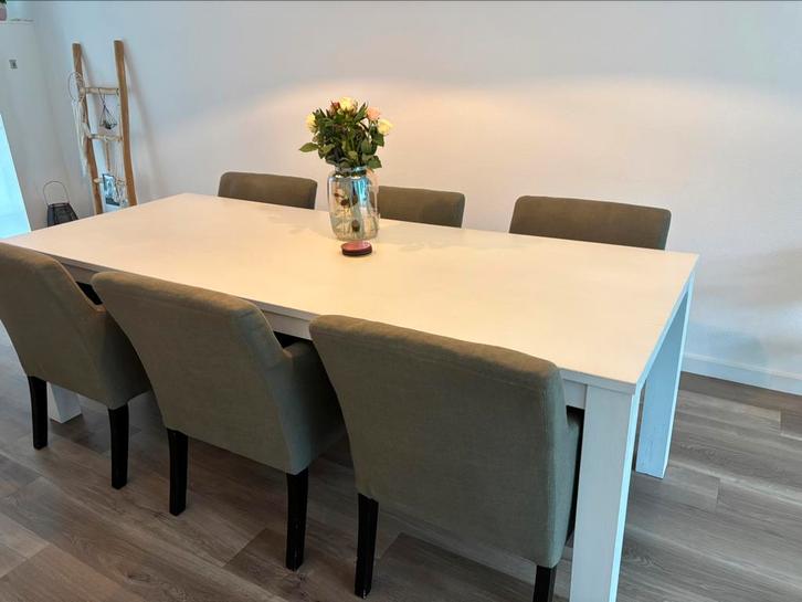Houten eetkamer tafel met 6 gratis stoelen !!MOET WEG!!, Huis en Inrichting, Tafels | Eettafels, Gebruikt, 50 tot 100 cm, 200 cm of meer