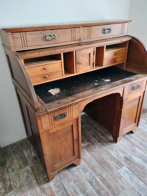 Antiek houten rolluikbureau met veel opbergruimte, Antiek en Kunst, Antiek | Meubels | Kasten, Ophalen
