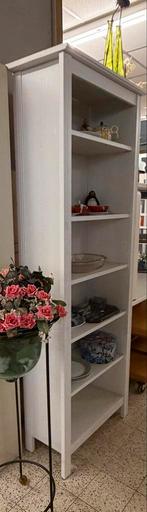 Twee nette witte IKEA kasten, Ophalen, Met plank(en), Kunststof, Kingloop