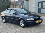 BMW 3-serie 318i, airco, navigatie, aluminium velgen, parkee, 65 €/maand, Achterwielaandrijving, Blauw, Leder en Stof