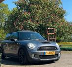 Sportieve Mini 1.6 16V Cooper S 128KW 2007 Grijs, Auto's, Voorwielaandrijving, Zwart, 4 cilinders, 4 stoelen