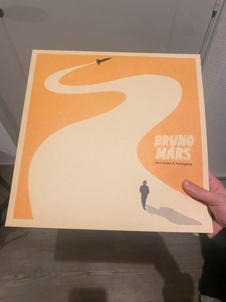 Bruno Mars - Doo-Wops & Hooligans Vinyl (Gekleurd), Cd's en Dvd's, Vinyl | Pop, Zo goed als nieuw, 2000 tot heden, 12 inch, Verzenden