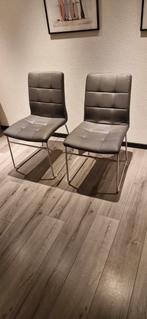 Eetkamerstoelen grijs, Huis en Inrichting, Stoelen, Ophalen, Zo goed als nieuw, Grijs, Twee