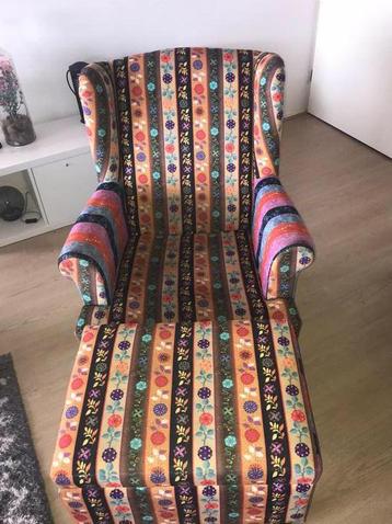Nieuwe Fleurtje Fauteuil met Voetenbank/ bijzettafel !!!! beschikbaar voor biedingen
