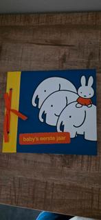 baby's eerste jaar boek van nijntje, Ophalen of Verzenden, Nieuw