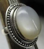 Vintage maansteen ring %100 natuurlijke maansteen zeldzaam, Sieraden, Tassen en Uiterlijk, Ringen, Ophalen, Met edelsteen, Dame