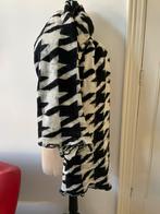 Rundholz sjaal shawl wol pied de poule zwart wit NIEUW, Kleding | Dames, Mutsen, Sjaals en Handschoenen, Rundholz, Ophalen of Verzenden