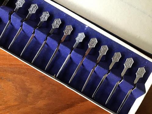 Vintage cocktailprikkers sterrenbeelden uitgegeven door UNOX, Verzamelen, Retro, Overige typen, Ophalen of Verzenden