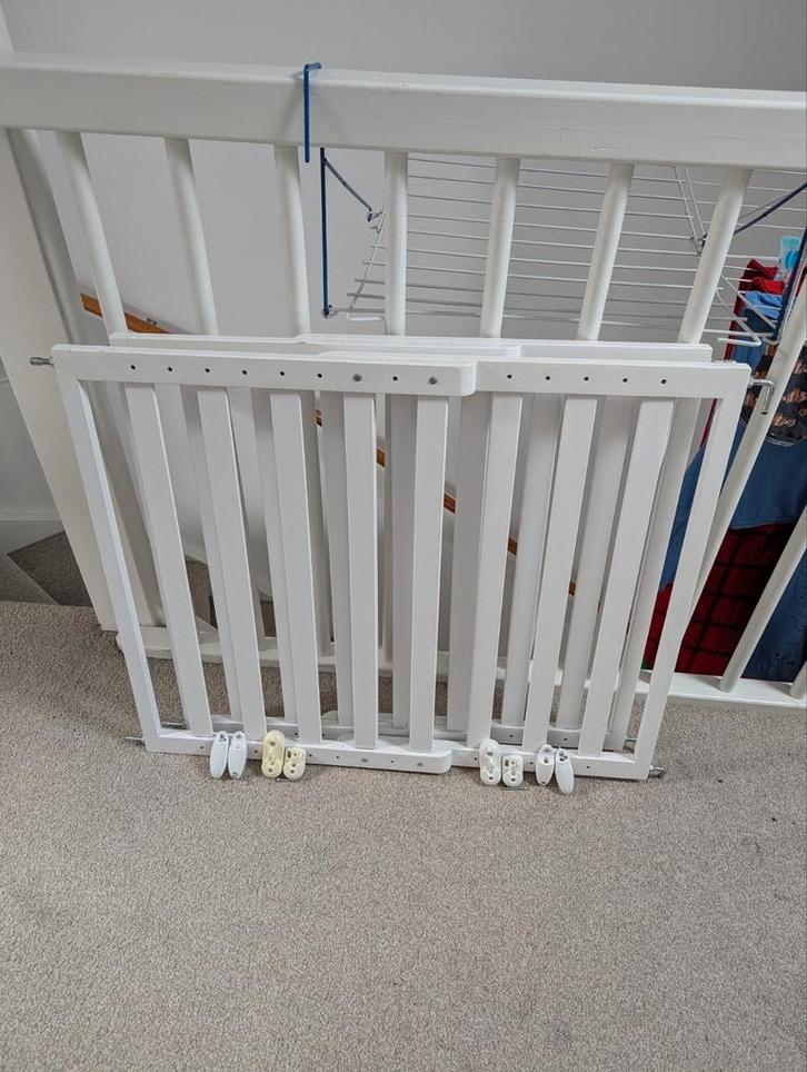 2 Noma traphekjes inc. toebehoren, Kinderen en Baby's, Traphekjes, Zo goed als nieuw, Schroefhekje, Hout, minder dan 100 cm, Ophalen