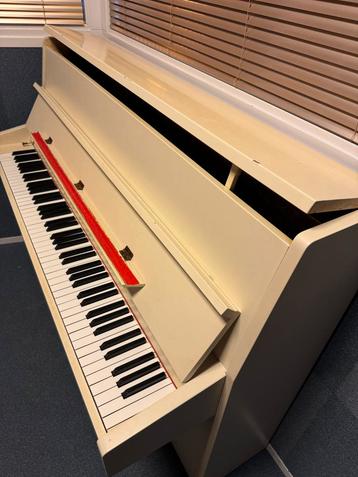 Witte Sauter Wandpiano - Prima Staat beschikbaar voor biedingen