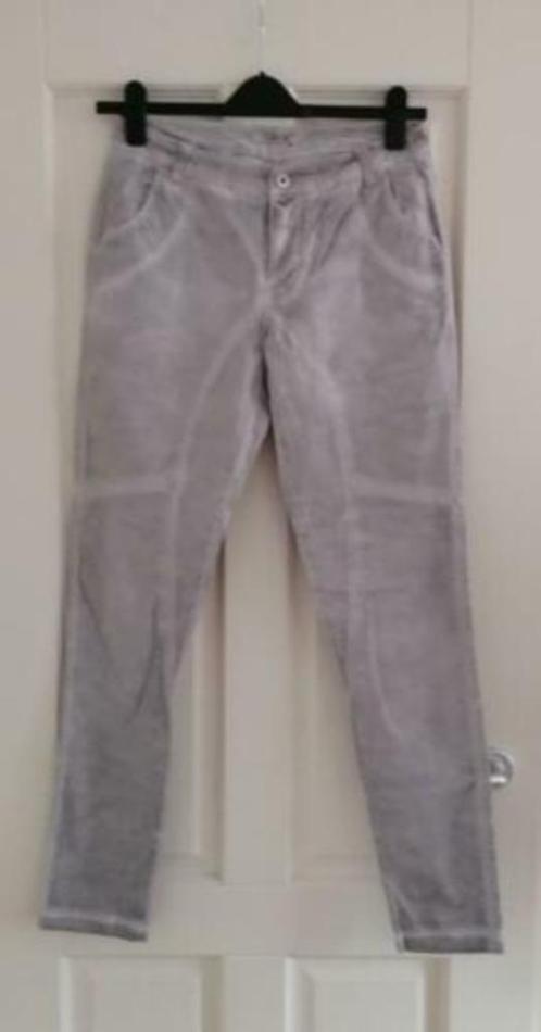 Transfer licht grijs / ecru dyed broek mt 38 / M nr 34958, Kleding | Dames, Broeken en Pantalons, Zo goed als nieuw, Maat 38/40 (M)
