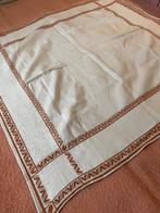 Vintage tafelkleed zware kwaliteit 120x125, Antiek en Kunst, Ophalen of Verzenden