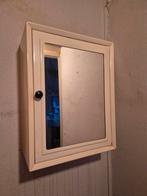Vintage medicijnkastje met spiegel, Huis en Inrichting, Badkamer | Badkamermeubels, Minder dan 50 cm, Ophalen of Verzenden, Minder dan 25 cm