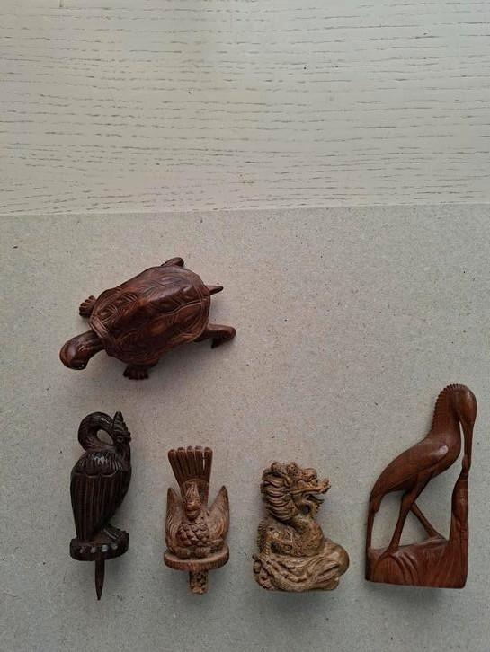 5x kleine Balinese houtsnijwerken/ jaren '50, Antiek en Kunst, Kunst | Beelden en Houtsnijwerken, Ophalen of Verzenden