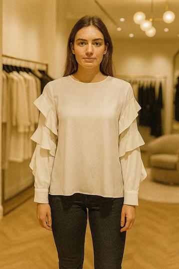 Nikkie Blouse maat 36 beschikbaar voor biedingen